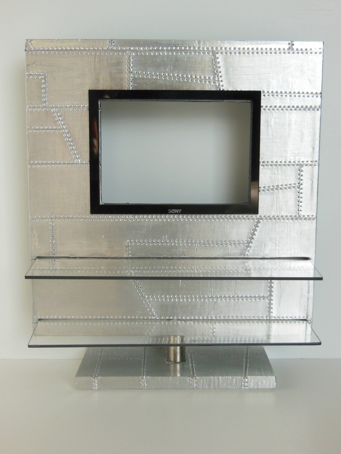 Aviator Entertainment Unit