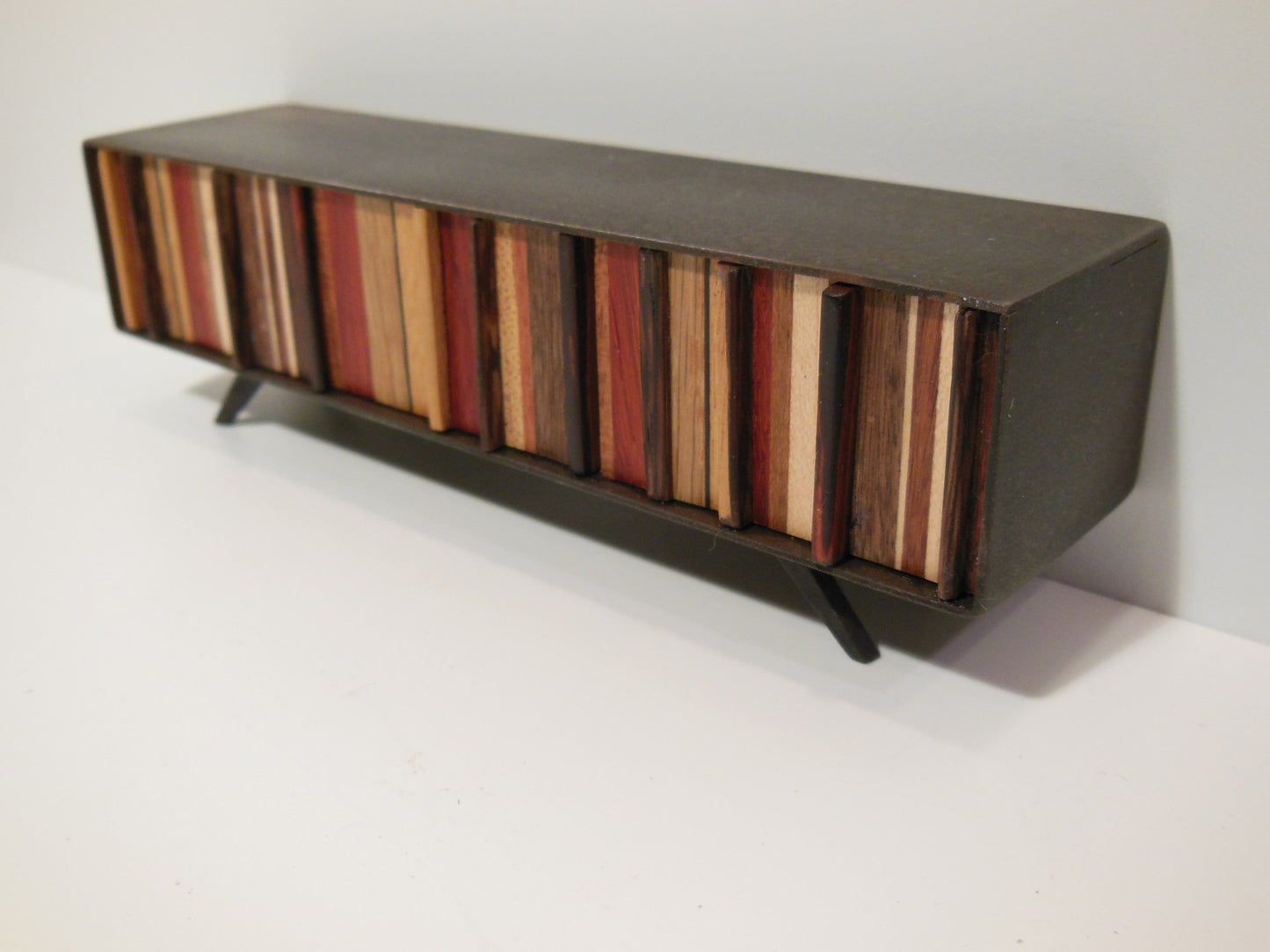 Fynn Console in M.U.T.T. with Natural Steel Surround